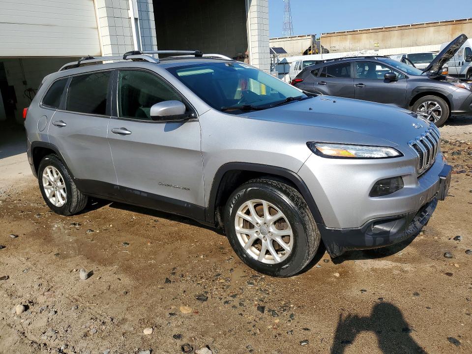 64135366 :رقم المزاد ، 1C4PJMCB2EW185902 vin ، 2014 Jeep Cherokee مزاد بيع