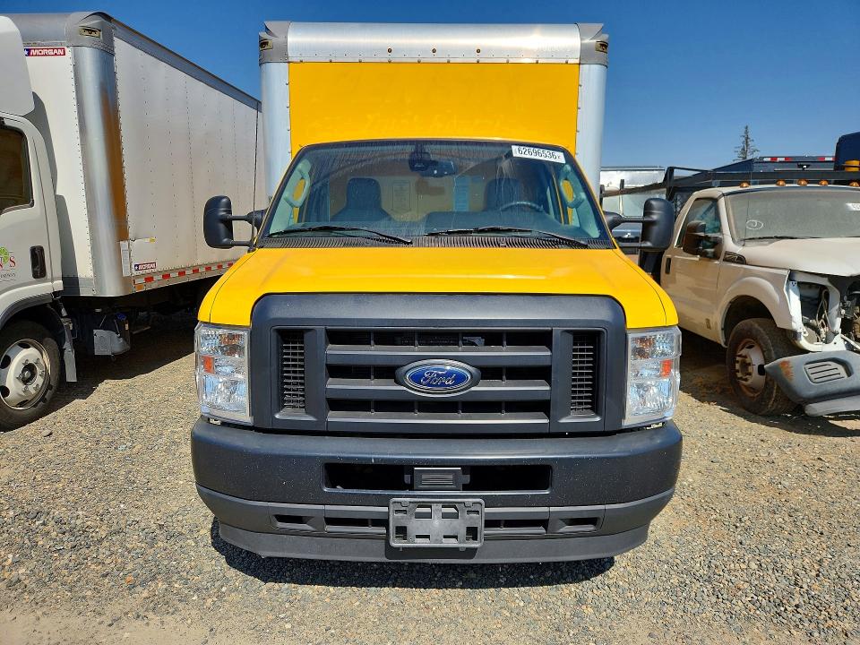 62696536 :رقم المزاد ، 1FDWE3FN1PDD03500 vin ، 2023 Ford E350 مزاد بيع