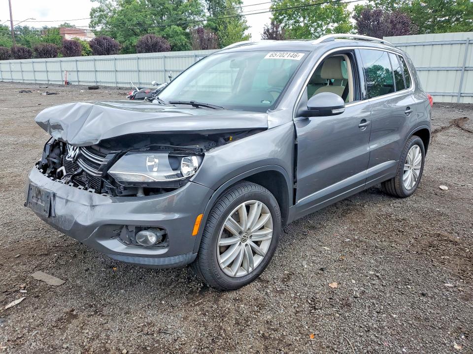 65702146 :رقم المزاد ، WVGBV3AX4DW594548 vin ، 2013 Volkswagen Tiguan مزاد بيع