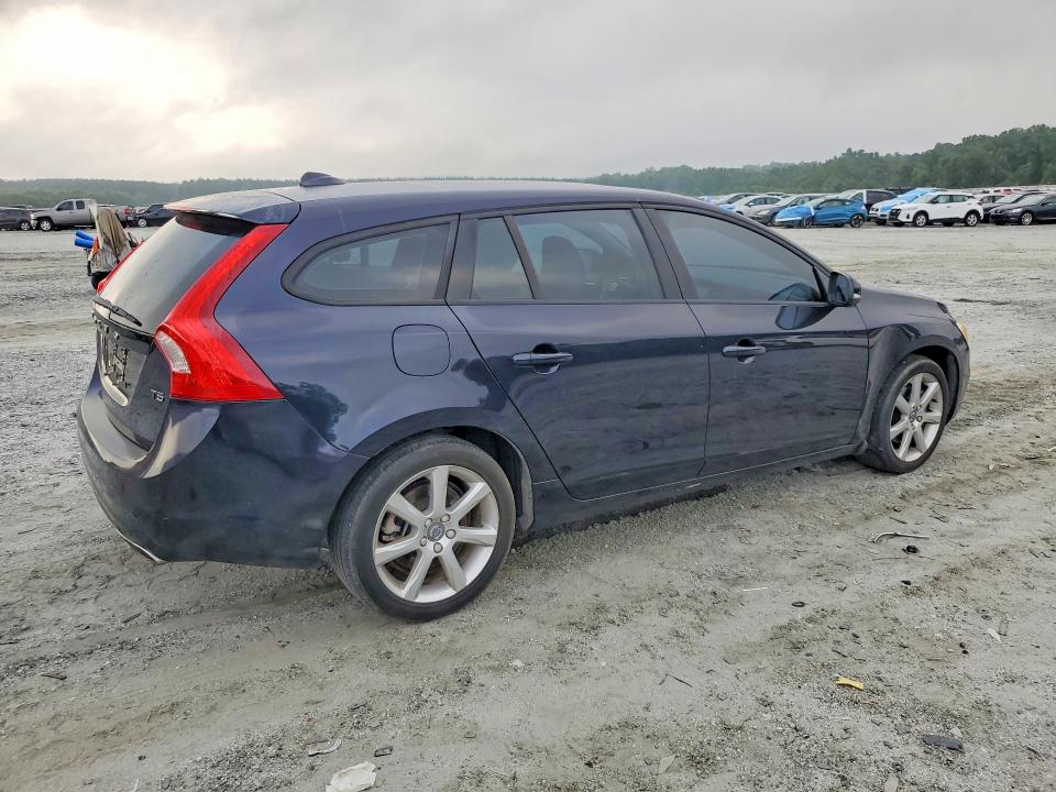 2017 Volvo V60 მანქანა იყიდება აუქციონზე, vin: YV140MEJ3H1345422, აუქციონის ნომერი: 63840476