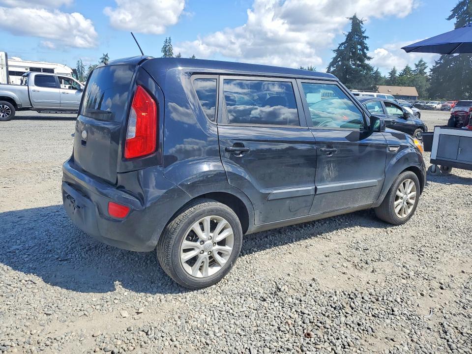 2013 Kia Soul მანქანა იყიდება აუქციონზე, vin: KNDJT2A57D7636395, აუქციონის ნომერი: 64440496