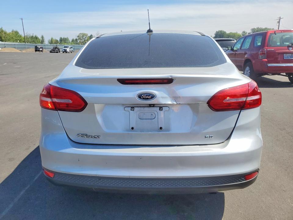 65734836 :رقم المزاد ، 1FADP3F27JL237470 vin ، 2018 Ford Focus مزاد بيع