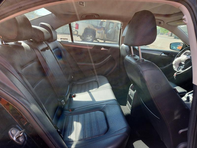 63900976 :رقم المزاد ، 3VWLX7AJ7DM389731 vin ، 2013 Volkswagen Jetta مزاد بيع