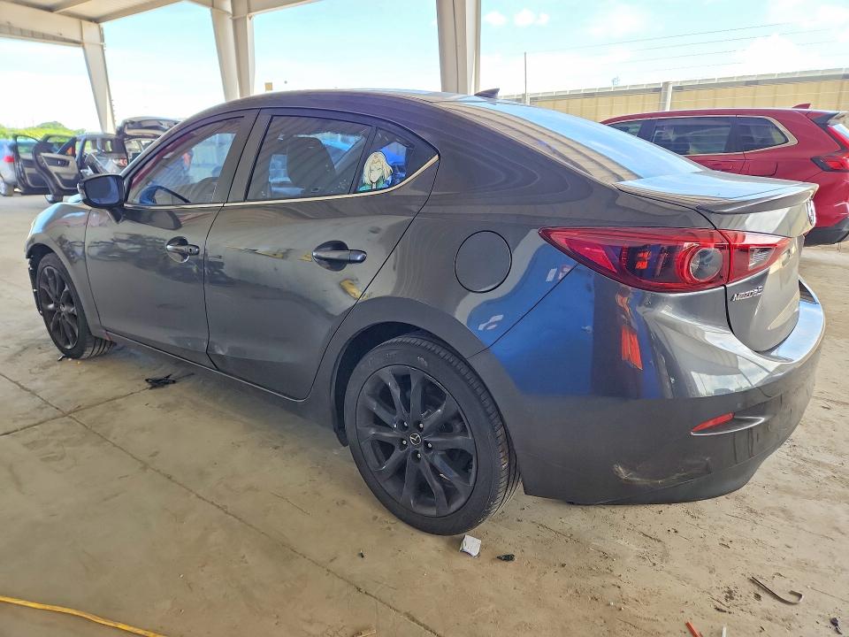 64182776 :رقم المزاد ، JM1BM1W38F1239268 vin ، 2015 Mazda 3 مزاد بيع