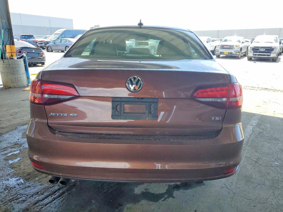 65478166 :رقم المزاد ، 3VWDB7AJ9HM364550 vin ، 2017 Volkswagen Jetta مزاد بيع