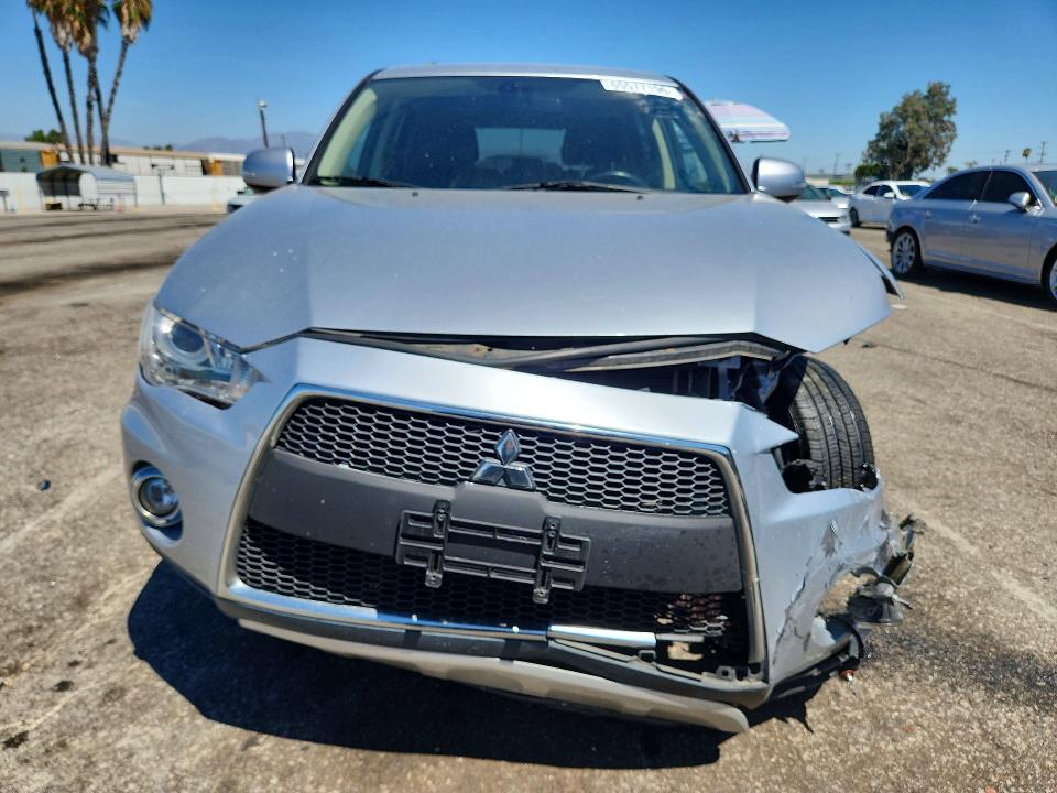 65577196 :رقم المزاد ، JA4JS4AX2DU001113 vin ، 2013 Mitsubishi Outlander مزاد بيع