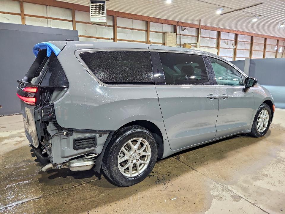 Auction sale of the 2025 Chrysler Pacifica, vin: 2C4RC1BG2SR556043, lot number: 63737306