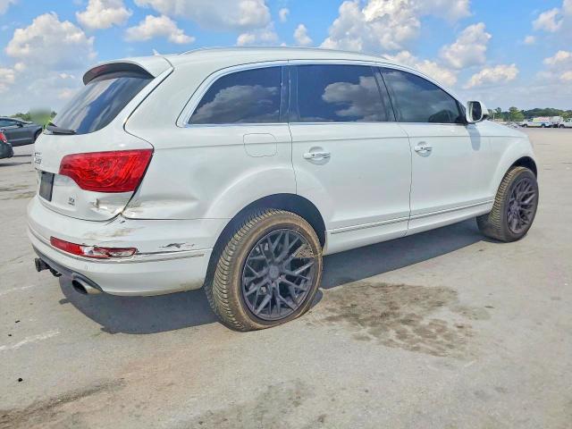 66840606 :رقم المزاد ، WA1LMAFE0FD015779 vin ، 2015 Audi Q7 مزاد بيع