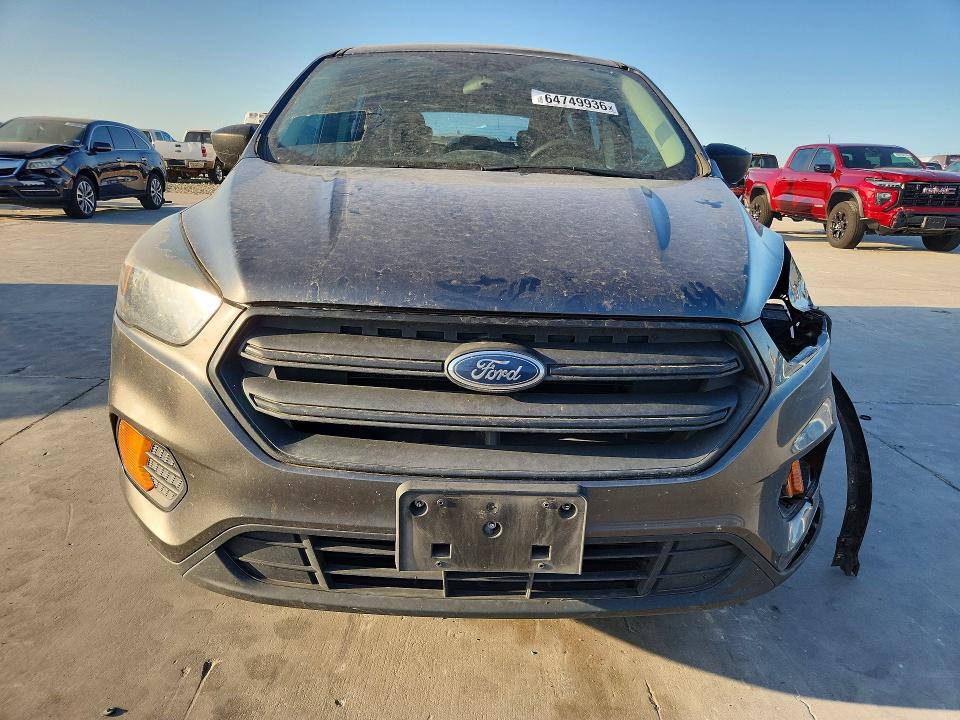 64749936 :رقم المزاد ، 1FMCU0F70KUB00970 vin ، 2019 Ford Escape مزاد بيع