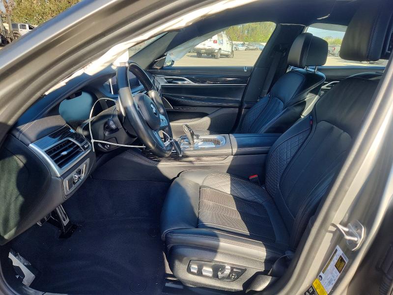67105166 :رقم المزاد ، WBA7U2C01LBM62213 vin ، 2020 Bmw 750 مزاد بيع