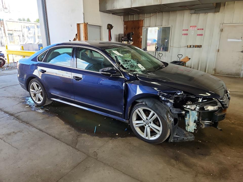 66442526 :رقم المزاد ، 1VWBN7A38CC032917 vin ، 2012 Volkswagen Passat مزاد بيع