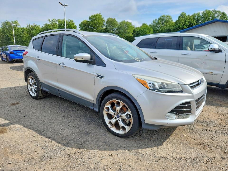 Продажа на аукционе авто 2016 Ford Escape, vin: 1FMCU9J98GUB90633, номер лота: 66810176