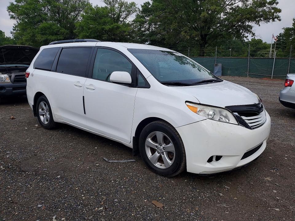 Продаж на аукціоні авто 2016 Toyota Sienna, vin: 5TDKK3DC3GS733059, номер лоту: 62691706