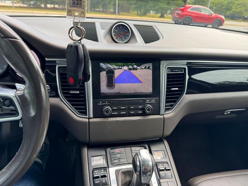 Продаж на аукціоні авто 2018 Porsche Macan, vin: WP1AB2A52JLB33457, номер лоту: 63805876