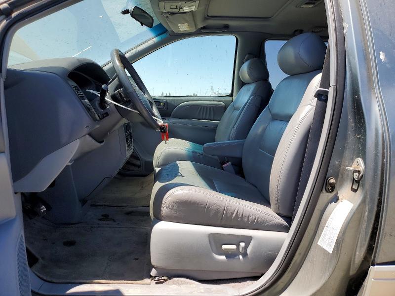 64168406 :رقم المزاد ، 4T3ZF13C0YU300677 vin ، 2000 Toyota Sienna مزاد بيع