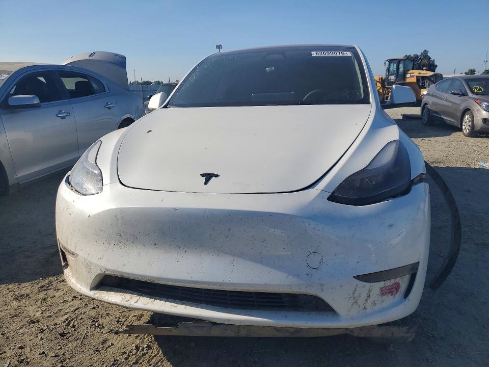 63699076 :رقم المزاد ، 7SAYGDEE4RA250270 vin ، 2024 Tesla Model Y مزاد بيع