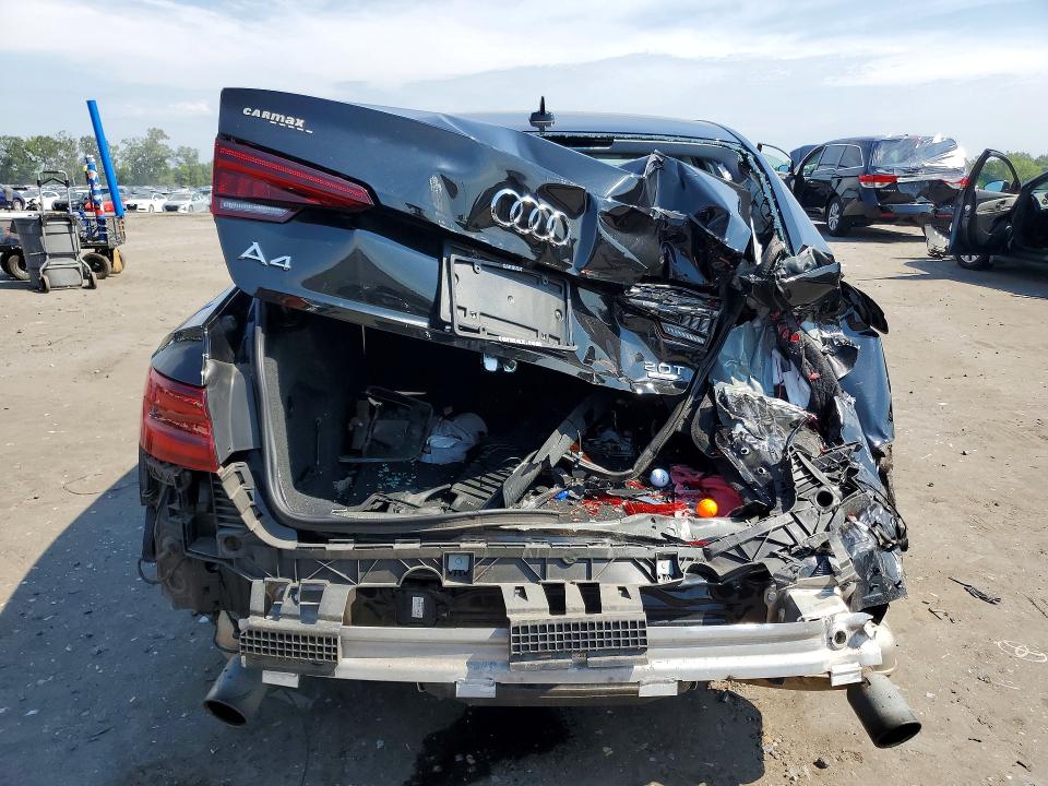 Продаж на аукціоні авто 2018 Audi A4, vin: WAUDNAF49JA072181, номер лоту: 65859346