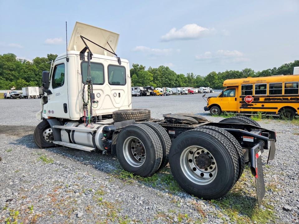 Продаж на аукціоні авто 2025 Freightliner Cascadia 116, vin: 3AKJHTDV1SDVL0260, номер лоту: 65355676