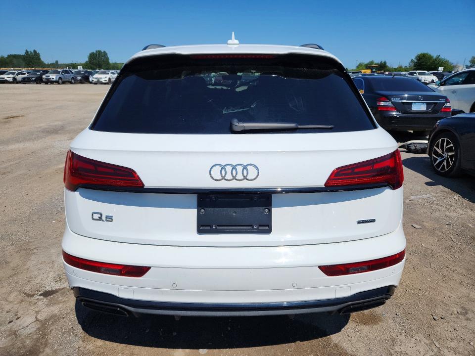 63549886 :رقم المزاد ، WA1EAAFY8N2063598 vin ، 2022 Audi Q5 مزاد بيع