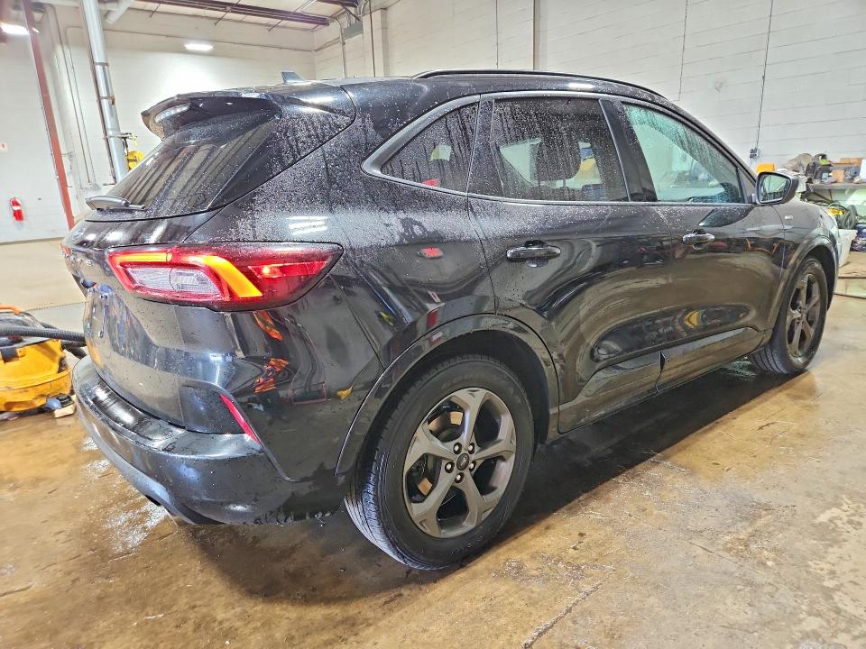 Продажа на аукционе авто 2023 Ford Escape, vin: 1FMCU0MN6PUA79096, номер лота: 63581366
