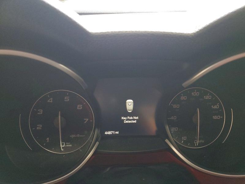 64984146 :رقم المزاد ، ZASPAKBN1M7D17211 vin ، 2021 Alfa Romeo Stelvio مزاد بيع
