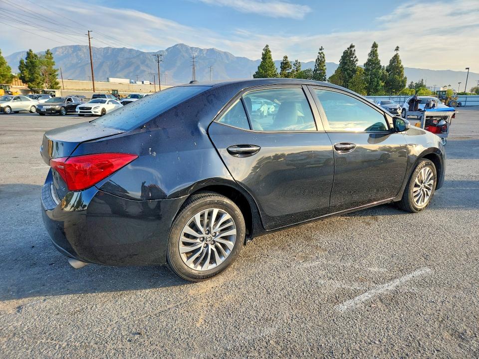 Продаж на аукціоні авто 2018 Toyota Corolla, vin: 5YFBURHE1JP816319, номер лоту: 64493706