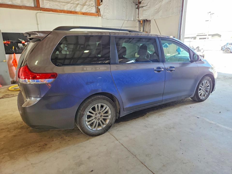 Продаж на аукціоні авто 2011 Toyota Sienna, vin: 5TDYK3DC3BS100810, номер лоту: 67094716