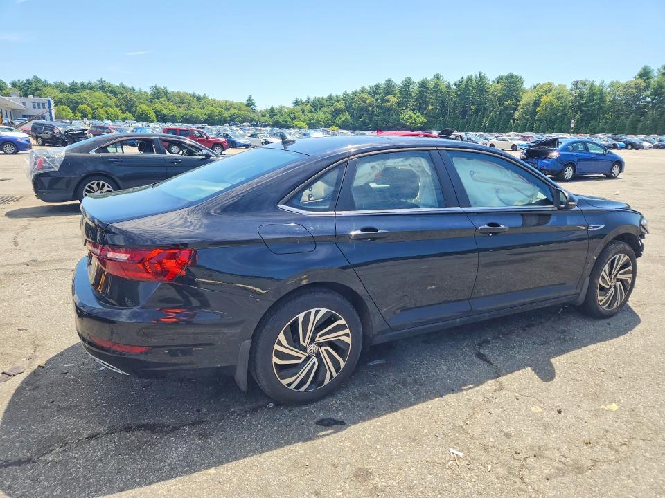 63783546 :رقم المزاد ، 3VWG57BU1MM096715 vin ، 2021 Volkswagen Jetta مزاد بيع