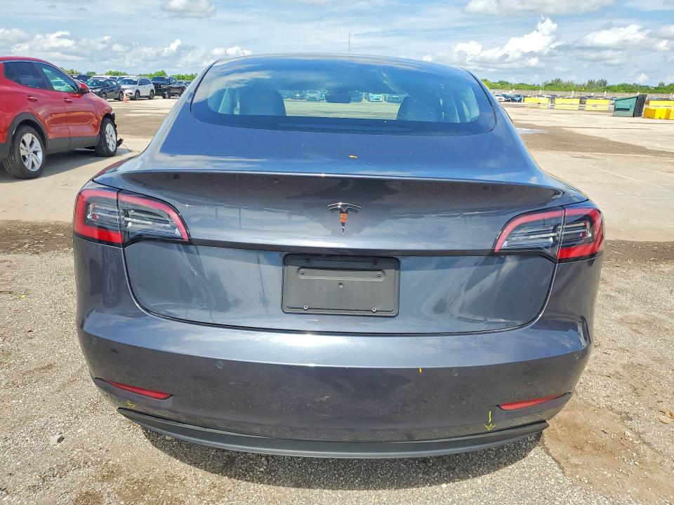 2022 Tesla Model 3 მანქანა იყიდება აუქციონზე, vin: 5YJ3E1EA0NF370668, აუქციონის ნომერი: 63860016