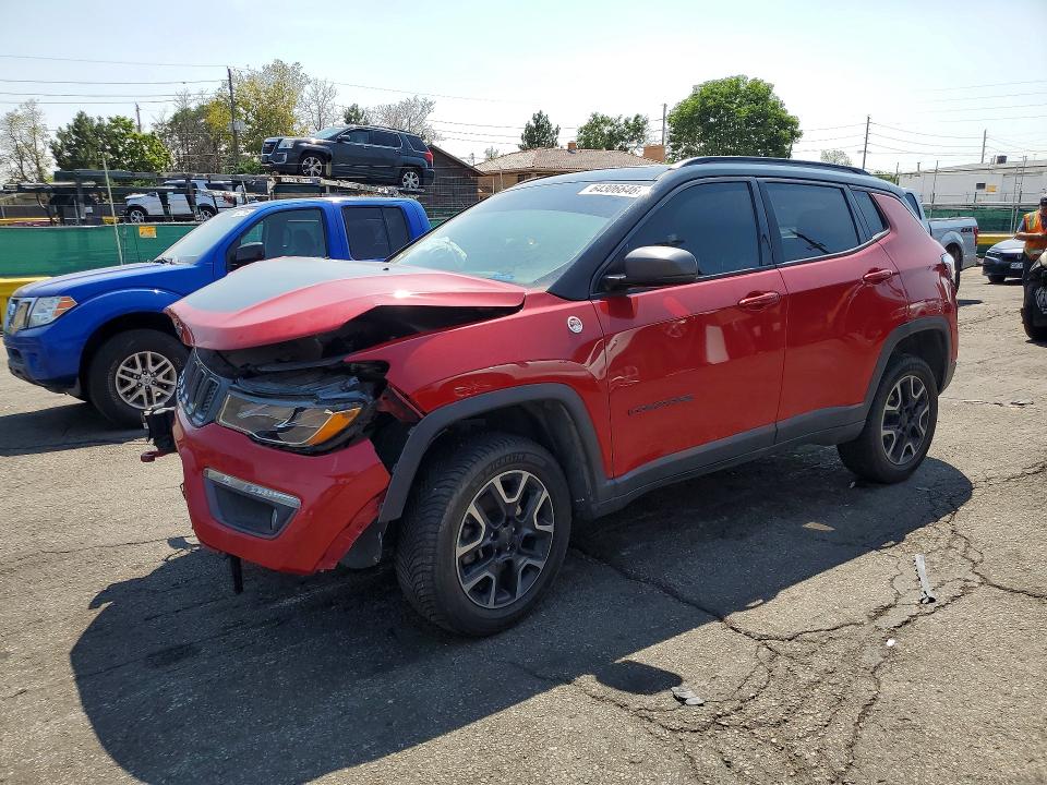 2018 Jeep Compass მანქანა იყიდება აუქციონზე, vin: 3C4NJDDB9JT501205, აუქციონის ნომერი: 64306646