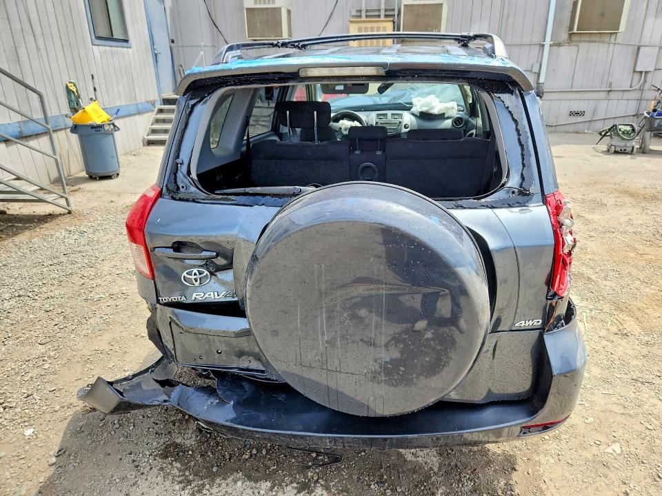 65203906 :رقم المزاد ، JTMBD32V966010216 vin ، 2006 Toyota Rav4 مزاد بيع