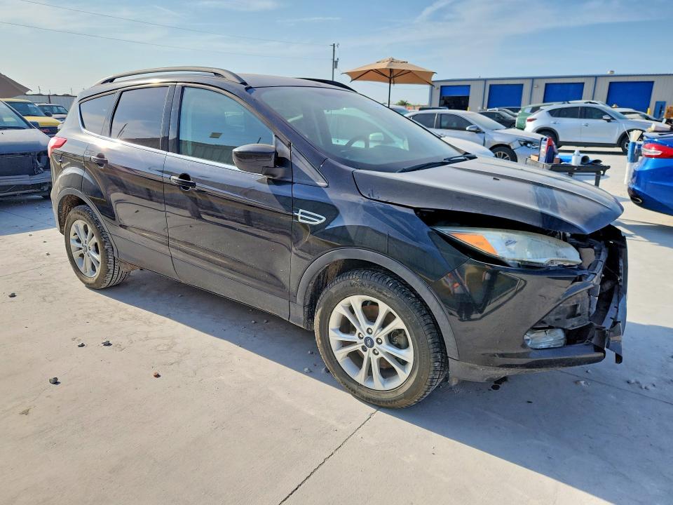 2016 Ford Escape მანქანა იყიდება აუქციონზე, vin: 1FMCU0G9XGUA00107, აუქციონის ნომერი: 64333546