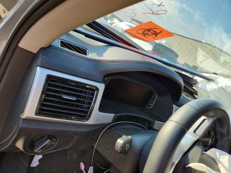 63479176 :رقم المزاد ، 1V2KR2CA2NC547712 vin ، 2022 Volkswagen Atlas مزاد بيع