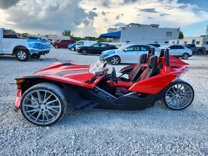 64753036 :رقم المزاد ، 57XAAPFA1F5100654 vin ، 2015 Polaris Slingshot مزاد بيع