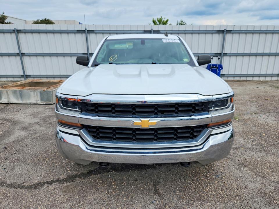 65660386 :رقم المزاد ، 1GCVKNEH4JZ326800 vin ، 2018 Chevrolet Silverado مزاد بيع