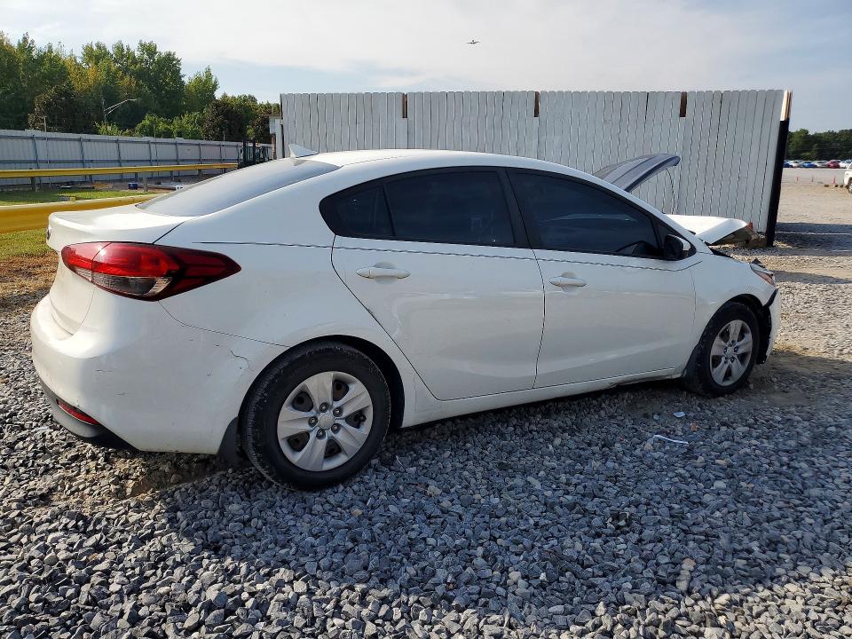 66806506 :رقم المزاد ، 3KPFK4A78HE034097 vin ، 2017 Kia Forte مزاد بيع