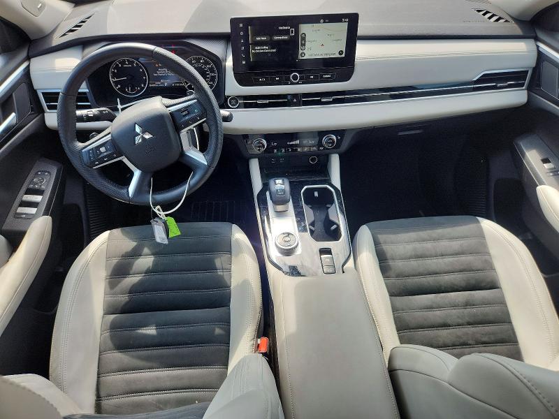 64441416 :رقم المزاد ، JA4J4VA86SZ015881 vin ، 2025 Mitsubishi Outlander مزاد بيع