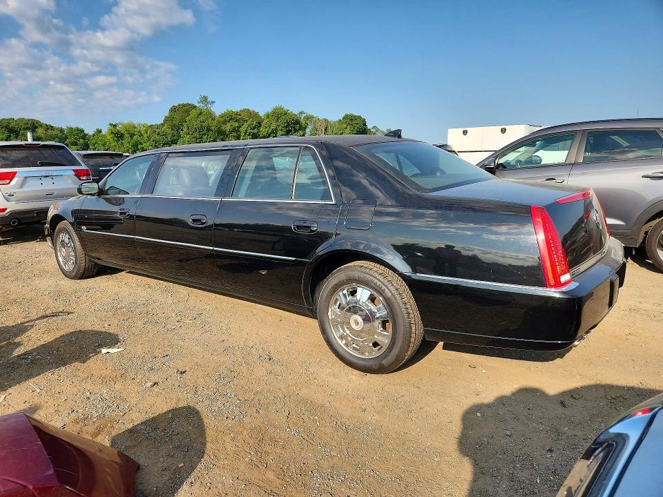 64498946 :رقم المزاد ، 1GEEK90Y59U550219 vin ، 2009 Cadillac Professional Chassis مزاد بيع