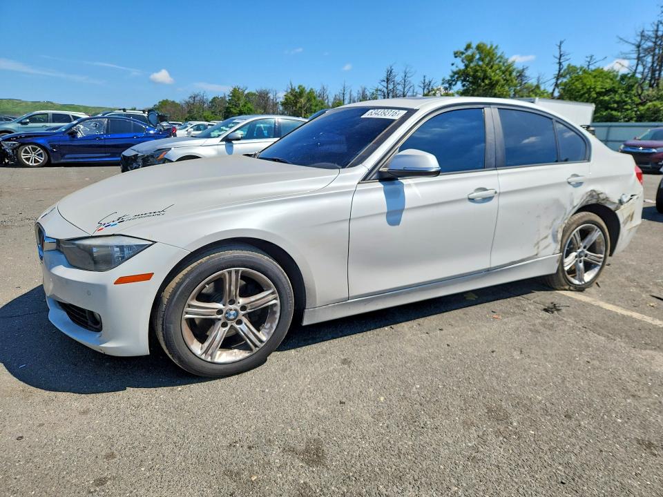 2015 Bmw 320 მანქანა იყიდება აუქციონზე, vin: WBA3B1C56FP681167, აუქციონის ნომერი: 63439316