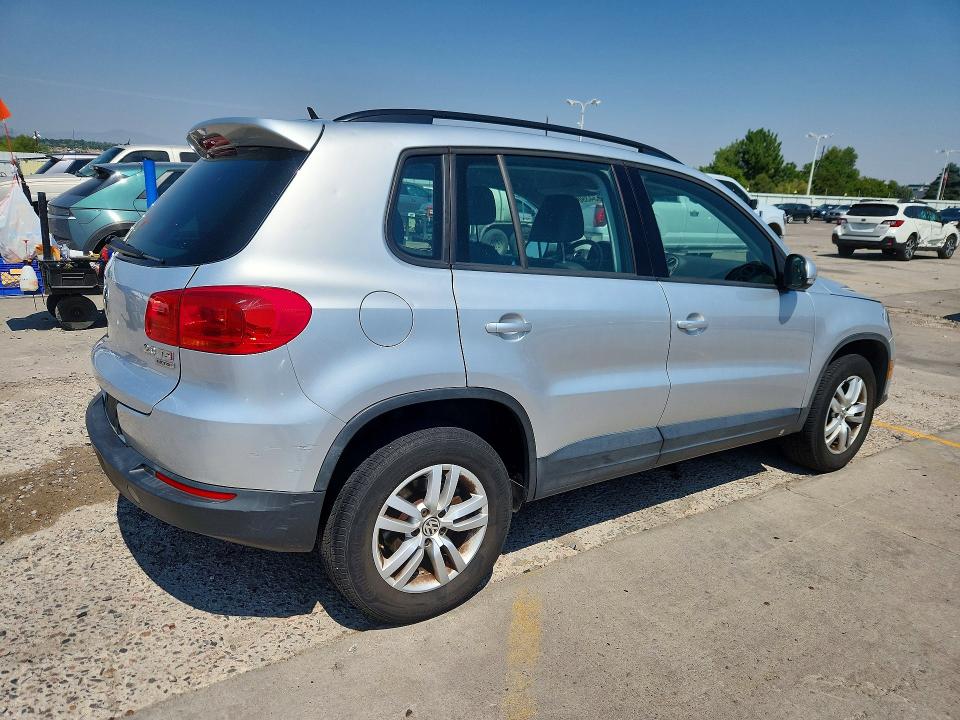 Aukcja sprzedaży 2016 Volkswagen Tiguan, vin: WVGBV7AX2GW610600, numer aukcji: 63439836