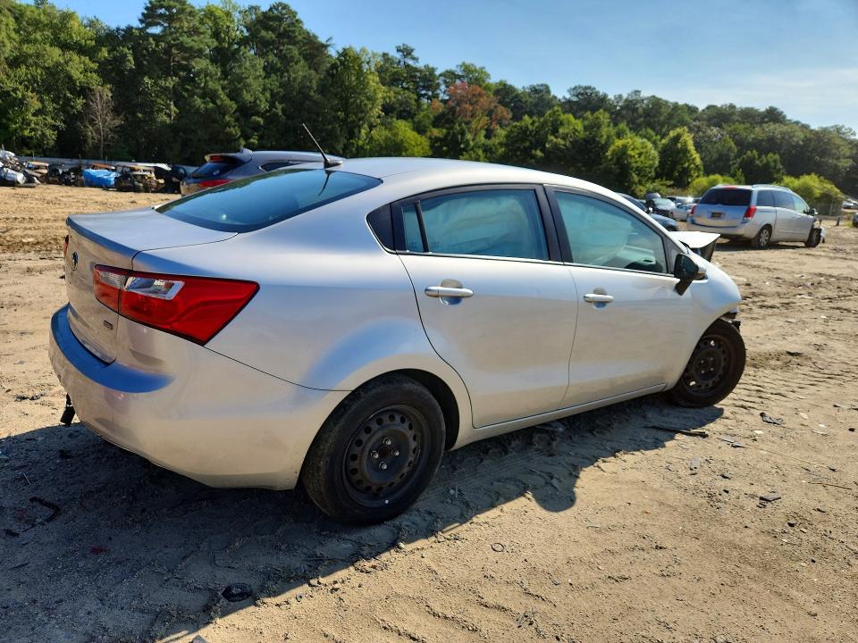 66156336 :رقم المزاد ، KNADM4A33F6485050 vin ، 2015 Kia Rio مزاد بيع