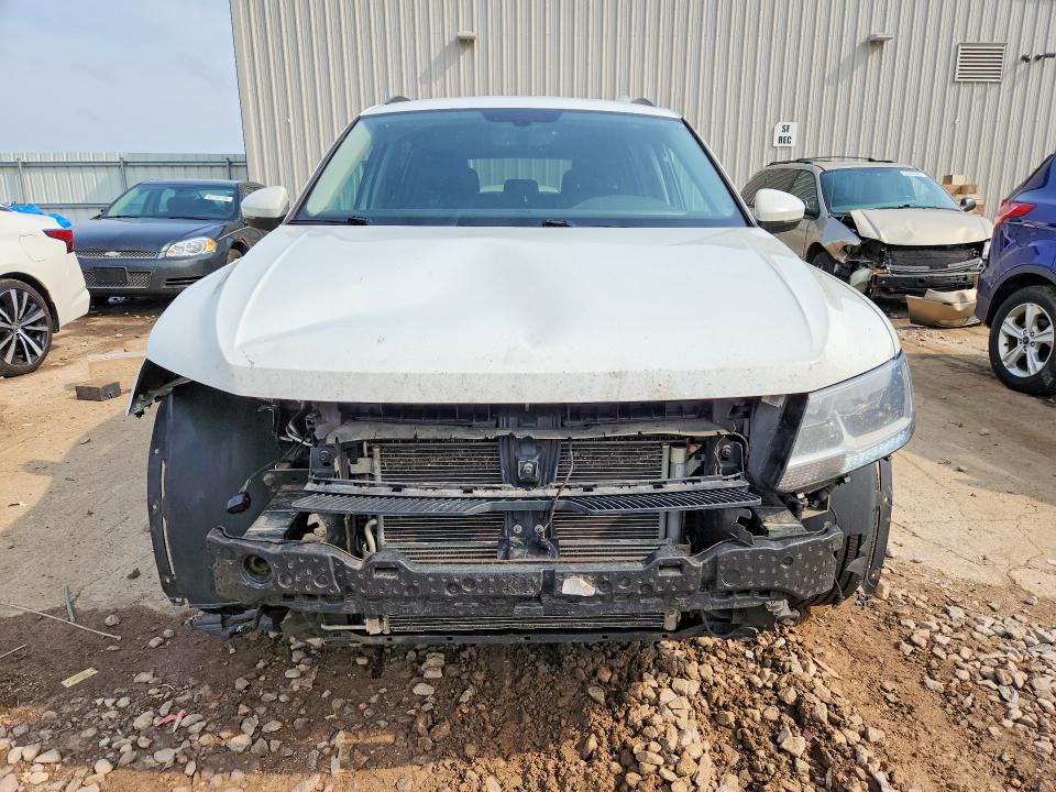 Продаж на аукціоні авто 2018 Volkswagen Tiguan, vin: 3VV2B7AX0JM131274, номер лоту: 64616676