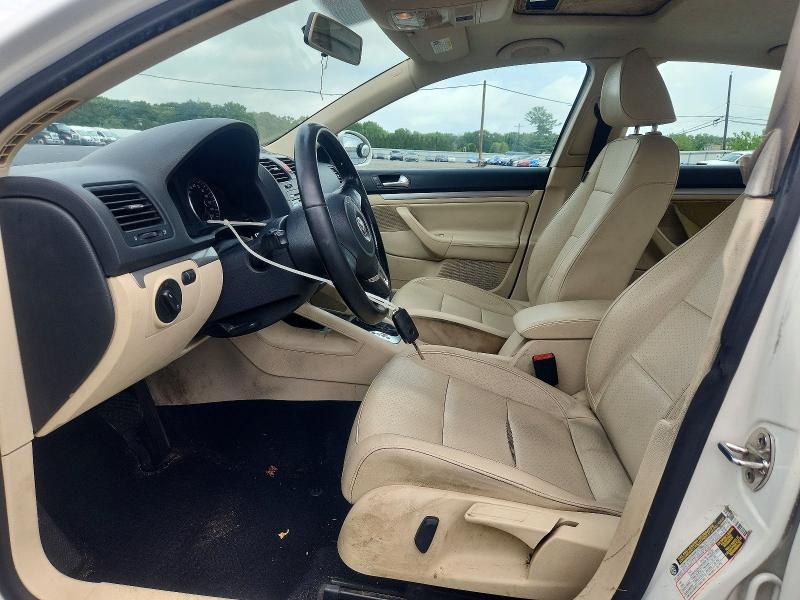63497076 :رقم المزاد ، 3VWRZ7AJ7AM144928 vin ، 2010 Volkswagen Jetta مزاد بيع