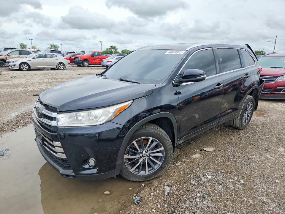 2017 Toyota Highlander მანქანა იყიდება აუქციონზე, vin: 5TDJZRFH9HS449570, აუქციონის ნომერი: 64890346