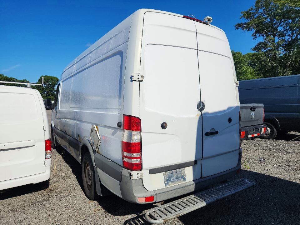64417736 :رقم المزاد ، WD3PE8CB4B5572636 vin ، 2011 Mercedes-benz Sprinter مزاد بيع