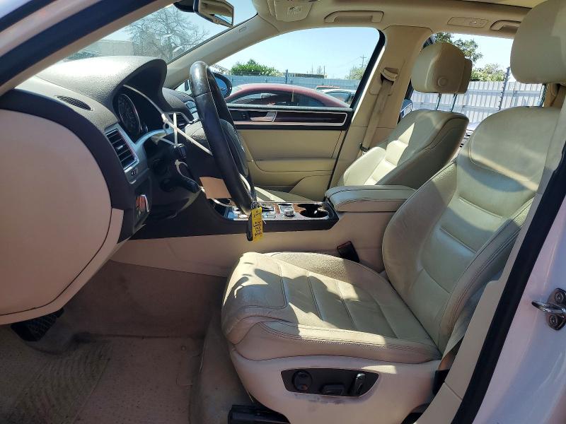 Продажа на аукционе авто 2015 Volkswagen Touareg, vin: WVGEF9BP8FD006290, номер лота: 63707746