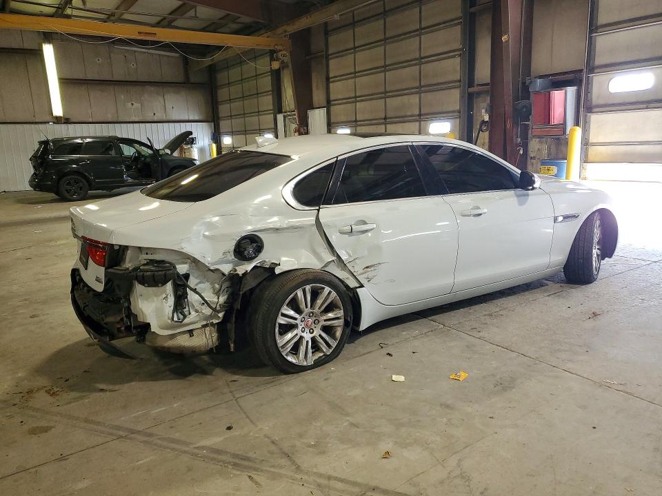 Продажа на аукционе авто 2017 Jaguar Xf, vin: SAJBJ4BV7HCY46840, номер лота: 63261076