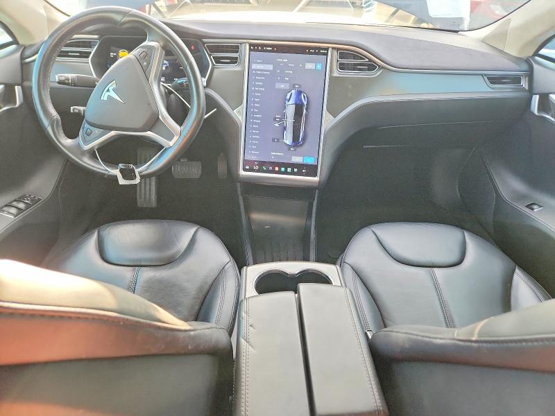 58128356 :رقم المزاد ، 5YJSA1H25FFP69282 vin ، 2015 Tesla Model S مزاد بيع