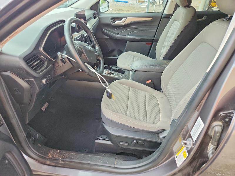 64301036 :رقم المزاد ، 1FMCU0G61MUA37189 vin ، 2021 Ford Escape مزاد بيع