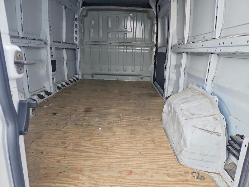 63913116 :رقم المزاد ، 3C6TRVDG7JE146841 vin ، 2018 Ram Promaster 2500 مزاد بيع